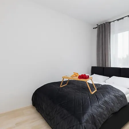 Sunny Apartments With Parking & Balcony Luzycka By Noclegi Renters Свіноуйсьце Екстер'єр фото
