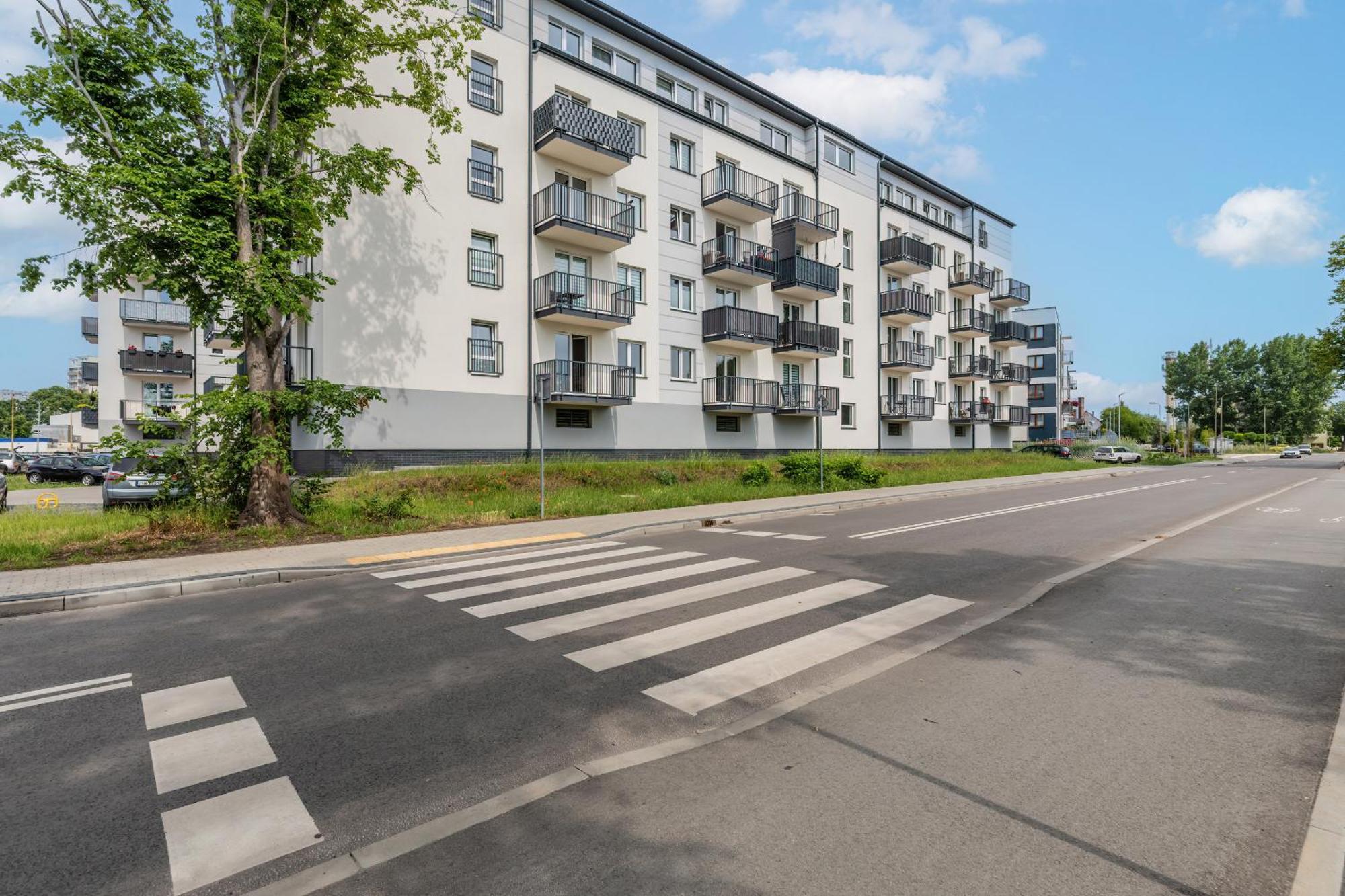 Sunny With Parking & Balcony Luzycka By Renters Апартаменти Свіноуйсьце
